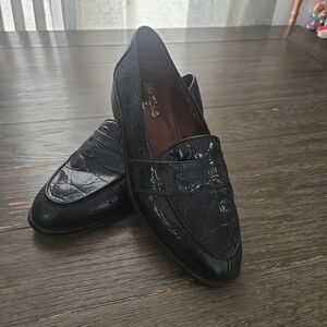 Luxurious Black Crocodile Pattern Loafers